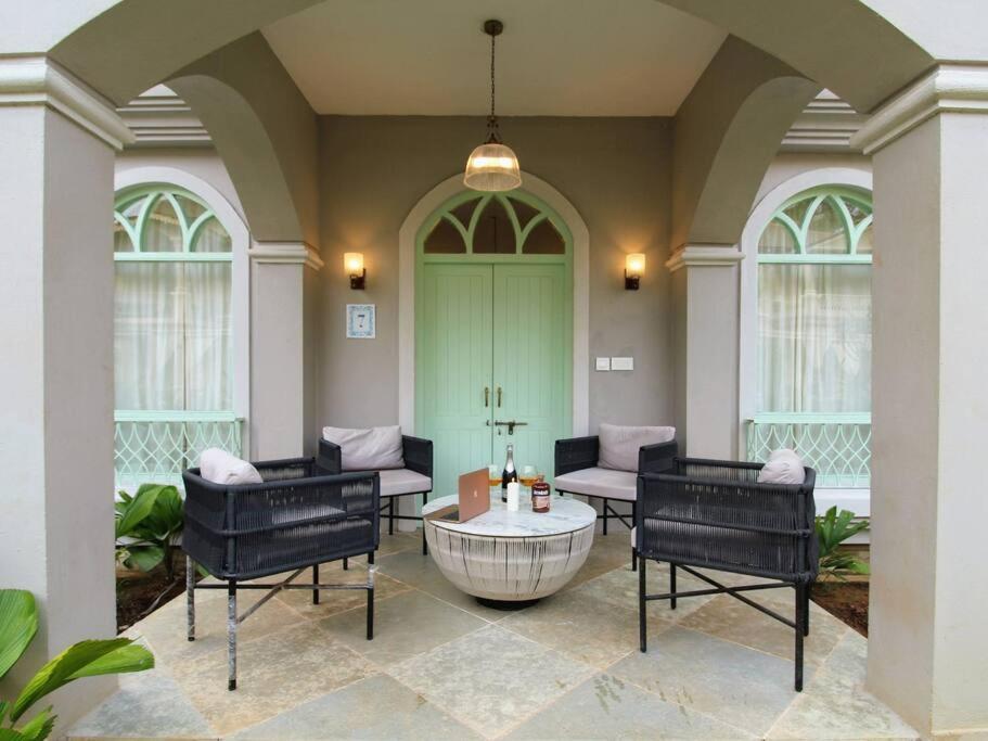 Barcelona Villas At Love Story Siolim- 3Bhk Private Pool Villas Buitenkant foto
