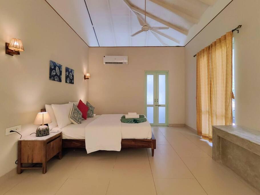 Barcelona Villas At Love Story Siolim- 3Bhk Private Pool Villas Buitenkant foto