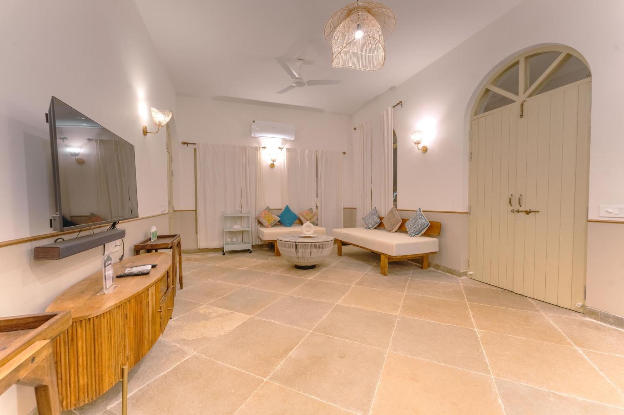 Barcelona Villas At Love Story Siolim- 3Bhk Private Pool Villas Buitenkant foto
