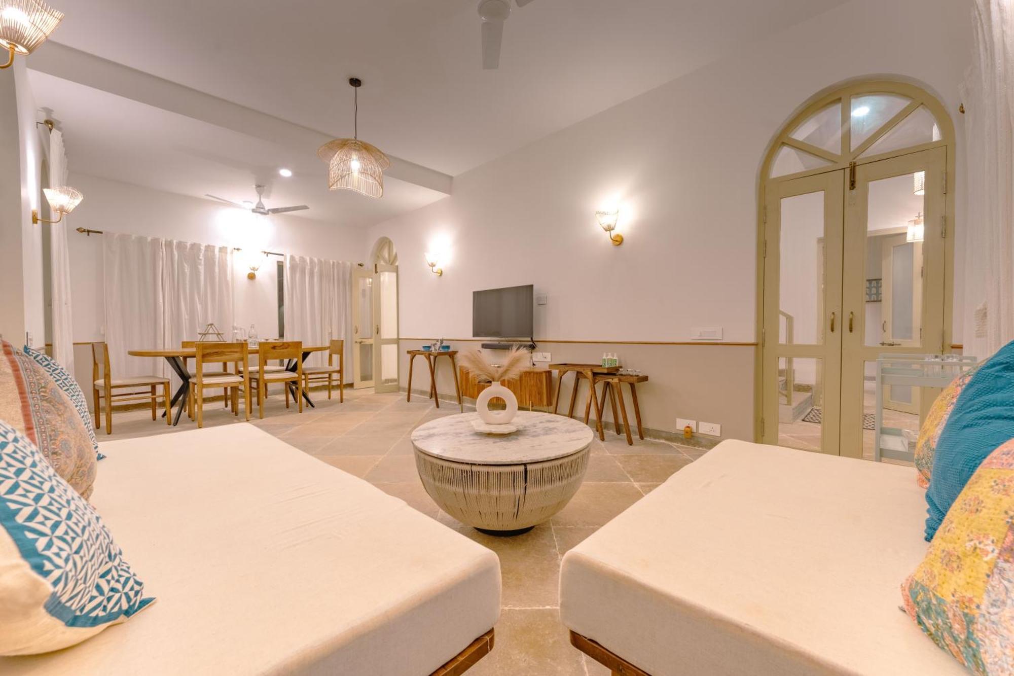 Barcelona Villas At Love Story Siolim- 3Bhk Private Pool Villas Buitenkant foto
