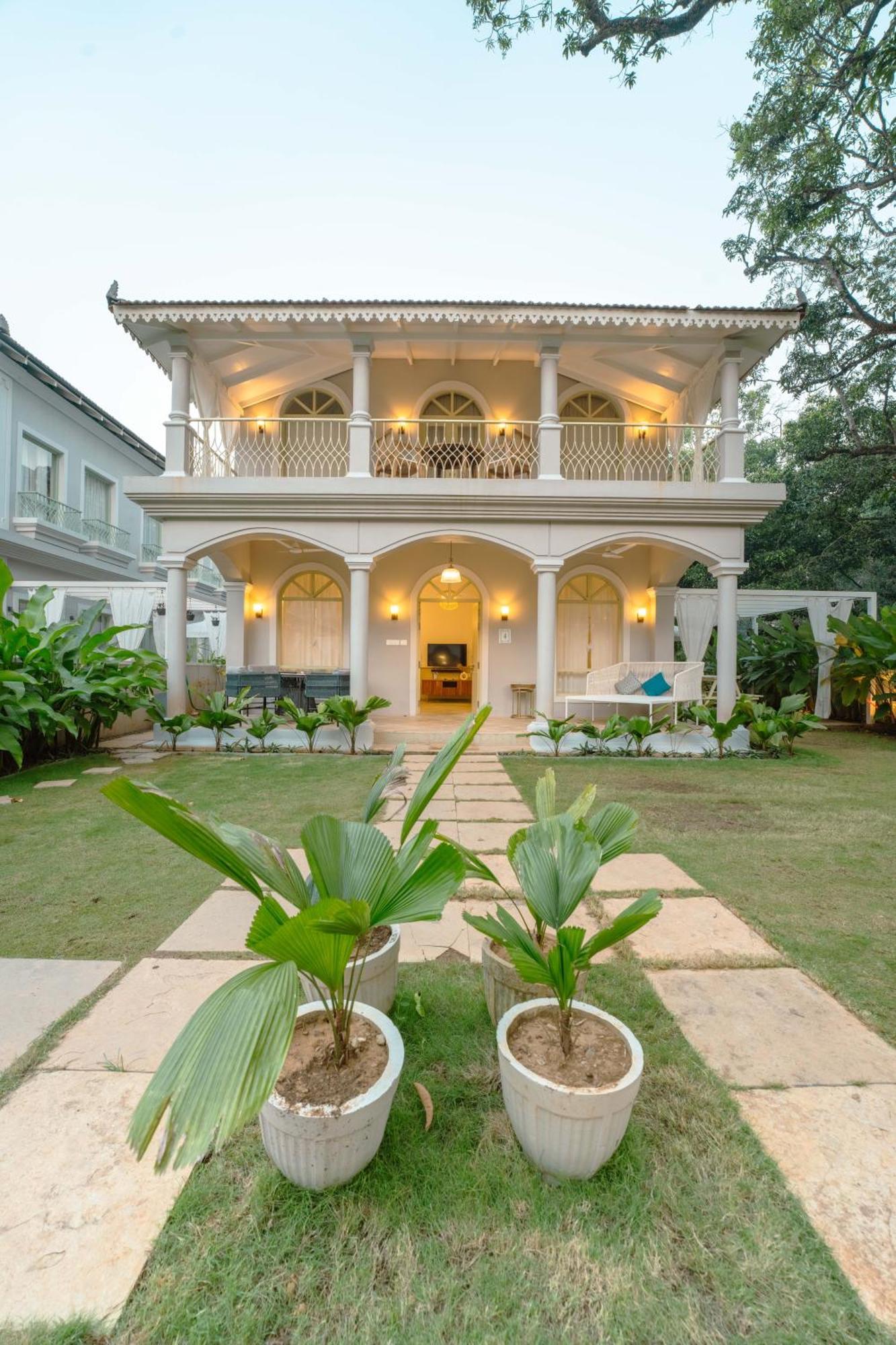 Barcelona Villas At Love Story Siolim- 3Bhk Private Pool Villas Buitenkant foto